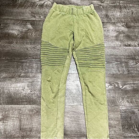 Material Girl Green Jogger Style Sweatpants Size XS - Picture 1 of 10
